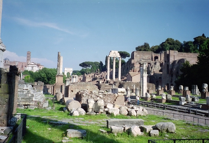 18 Roman Forum.jpg